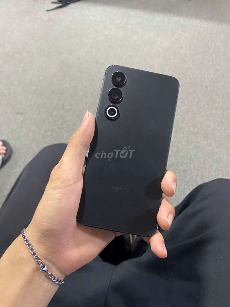 Meizu 21 12GB/256GB Đen. Mua bán Điện thoại tại Quận Gò Vấp Tp Hồ Chí Minh được đăng bởi Nq hình 1