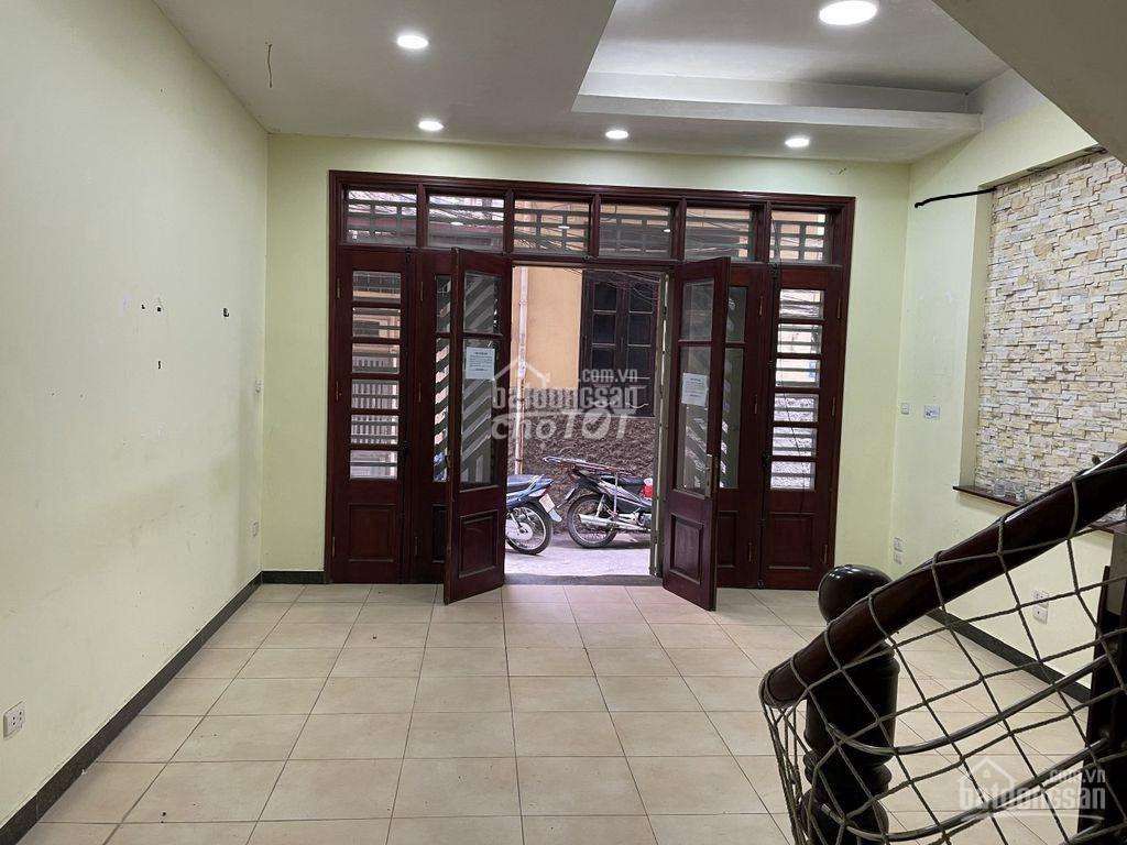 Дом в переулке 31 на улице Чан Куок Хоан, 55 кв.м, 5 этажей