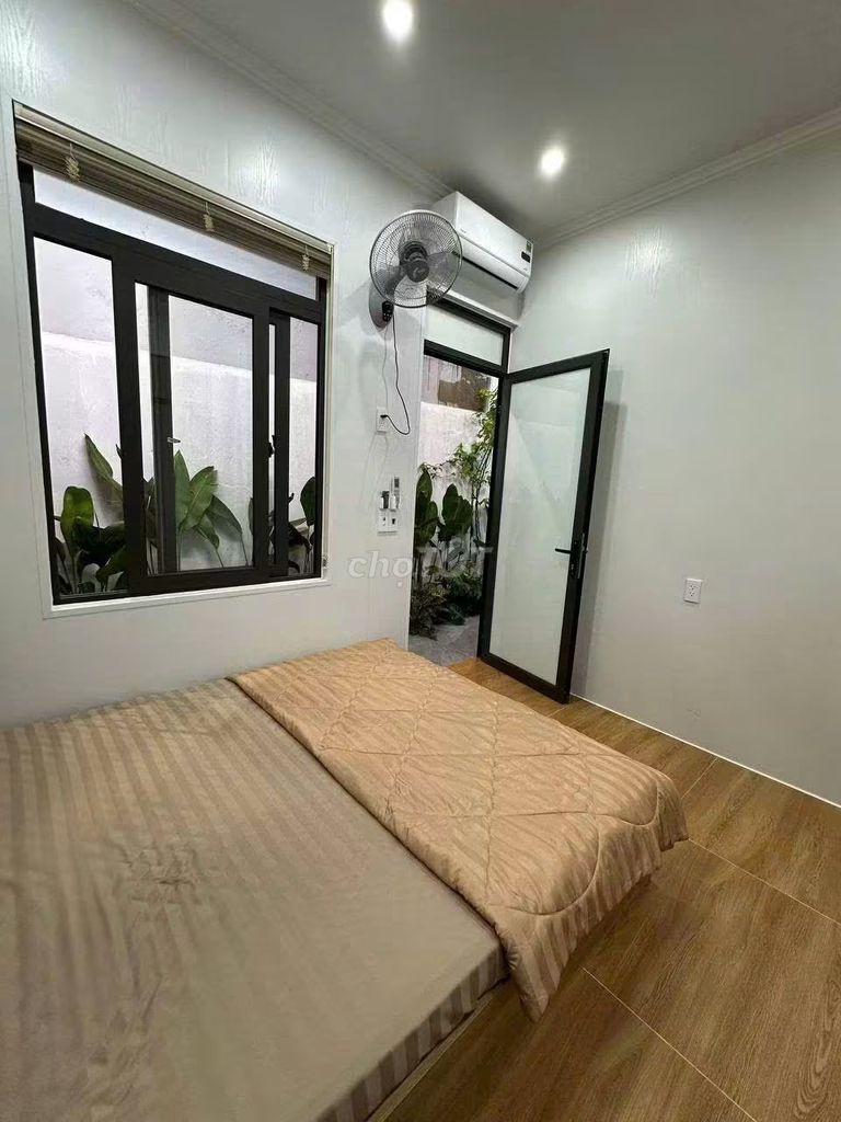 New single-storey garden house with 3 en-suite bedrooms — photo 2