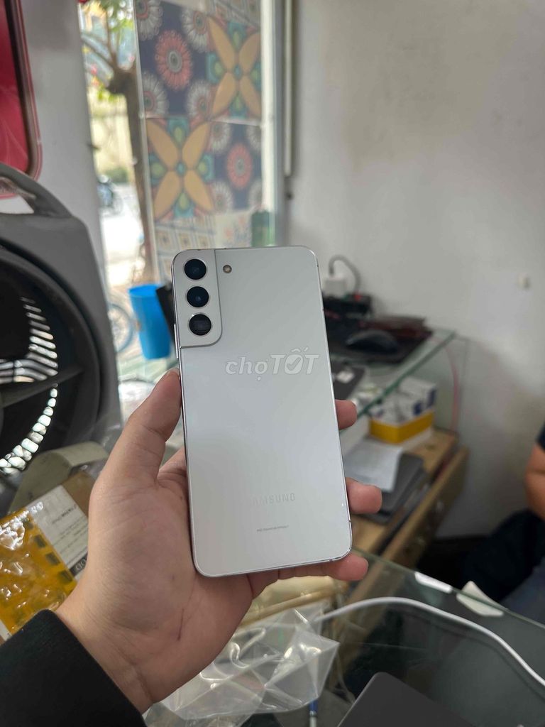 samsung s22plus 8/128gb ssvn màn sọc giá rẻ. Mua bán Điện thoại tại Quận Đống Đa Hà Nội được đăng bởi Hoàng quân store hình 1