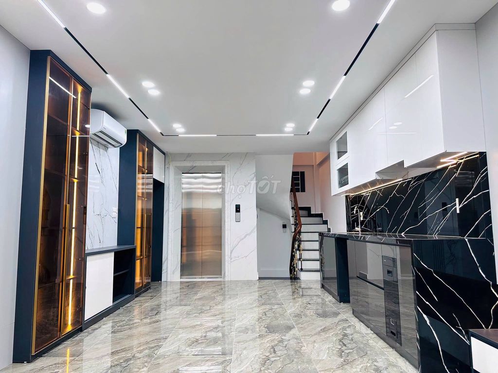 Дом в квартале Ден Лы, гараж для авто, 6 этажей, 50м², 18 млрд
