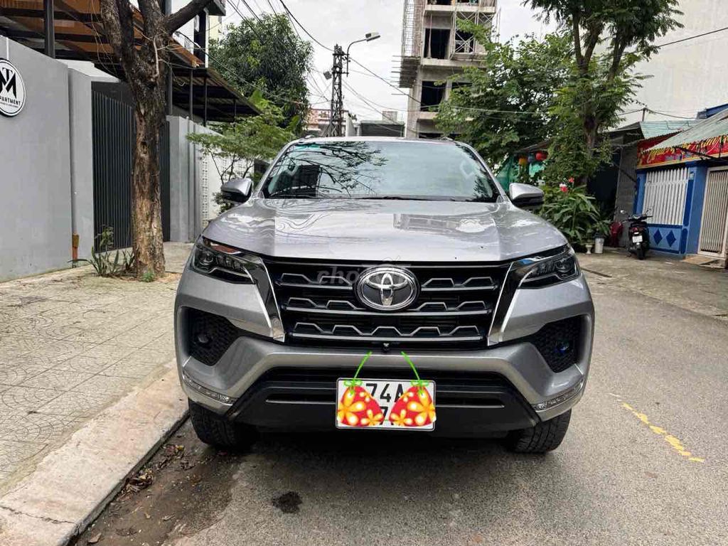 Toyota Fortuner 2.4G 4x2AT -2021 mấy dầu. Mua bán Ô tô tại Quận Ngũ Hành Sơn Đà Nẵng được đăng bởi Vinh hình 1