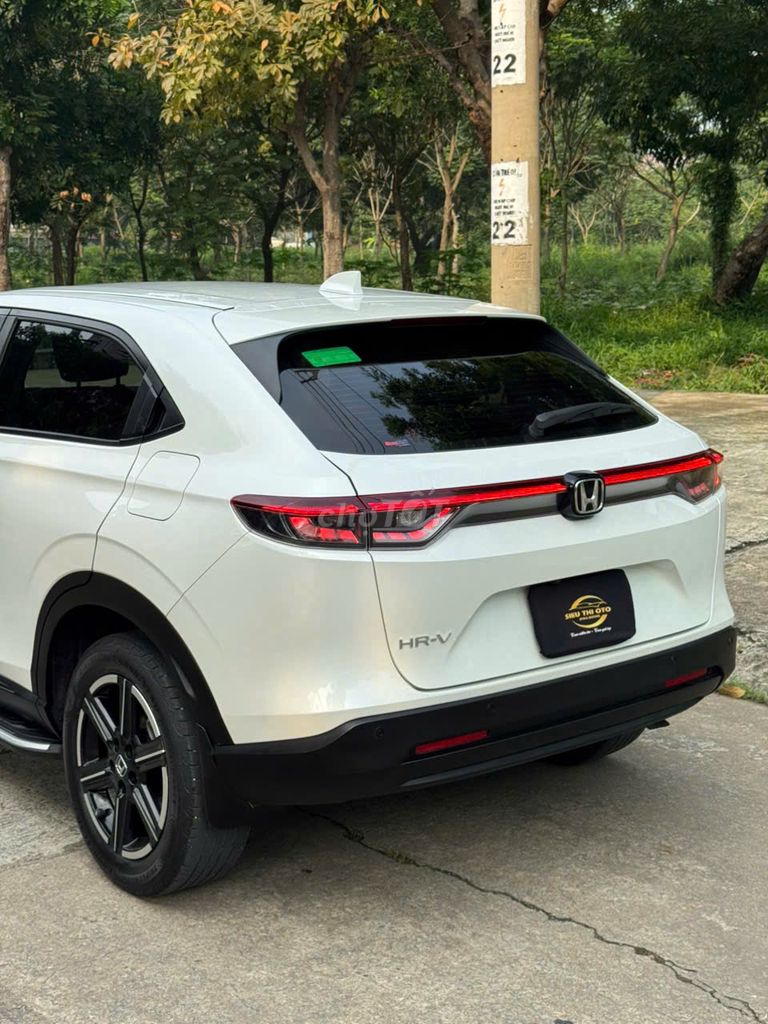 Белая Honda HR-V, 5 мест