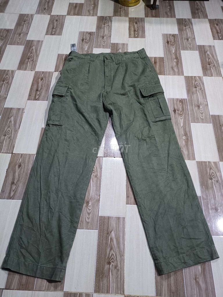 Eo 90 Túi hộp cargo pants Mỹ may 3 kim Rêu chất. Mua bán Quần áo tại Quận Bình Thạnh Tp Hồ Chí Minh được đăng bởi Lê Úy Tá hình 1