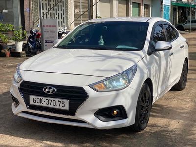 Hyundai Accent 2018 1.4 MT - 130000 km. Mua bán Ô tô tại Thành phố Long Khánh Đồng Nai được đăng bởi Mr hiếu