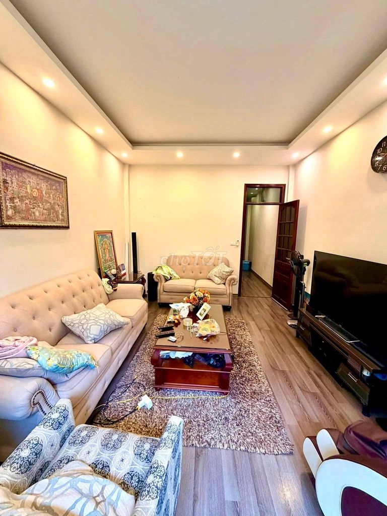 Bán nhà mặt tiền kinh doanh Cầu Giấy, 5 tầng, 28 tỷ