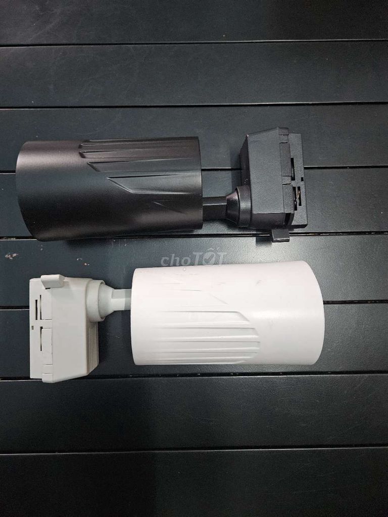 Đèn chiếu điểm Đen, Trắng mới. Mua bán Đèn tại Quận 3 Tp Hồ Chí Minh được đăng bởi tamida hình 1
