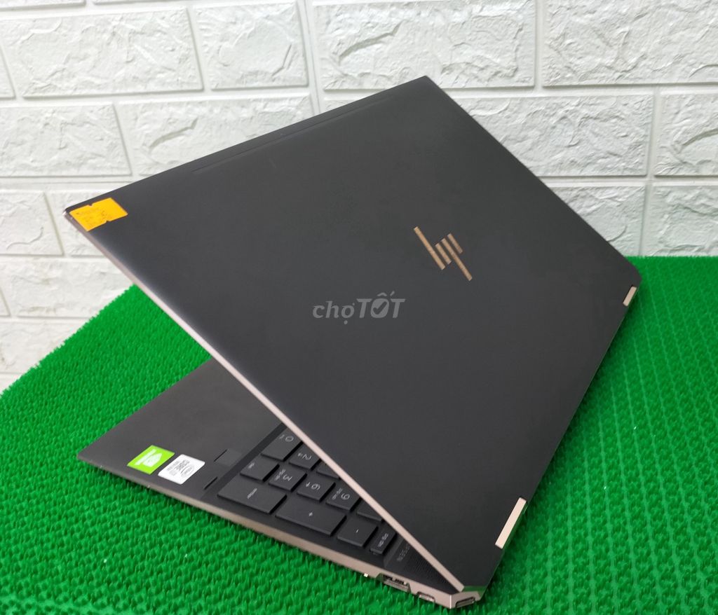 Hp spectre đời 2020 chip i7 vga màn 4k gập 360