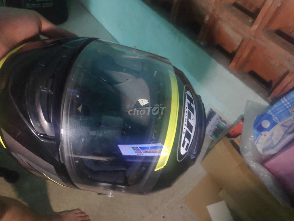 Mũ bảo hiểm HJC Fullface đen vàng mới full 98%