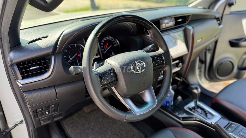 Toyota Fortuner Legender 2022 4x2AT 34000 km. Mua bán Ô tô tại Quận 10 Tp Hồ Chí Minh được đăng bởi ĐỨC XE LƯỚT hình 7