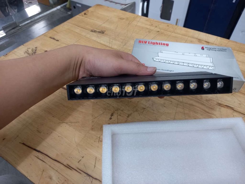 Thanh lý đèn ray nam châm DLV-NC-04-12-12w-4000k. Mua bán Đèn tại Quận 6 Tp Hồ Chí Minh được đăng bởi Trung Tiến hình 2