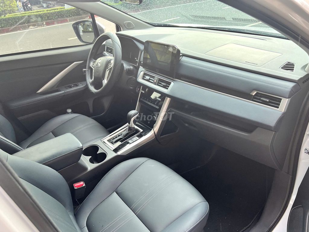 Mitsubishi Xpander Cross 2025 siêu hiếm 2100km. Mua bán Ô tô tại Quận 6 Tp Hồ Chí Minh được đăng bởi XE MỚI VÀ QUA SỬ DỤNG CHÍNH HÃNG hình 12