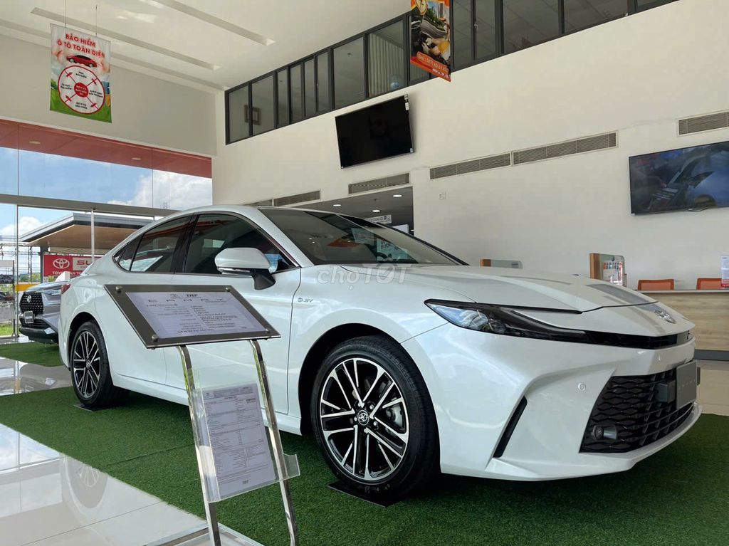 Toyota Camry 2025 2.5HEV MID 2025 giá 1.310 triệu. Mua bán Ô tô tại Huyện Bình Chánh Tp Hồ Chí Minh được đăng bởi TRANGTRAN TOYOTA AN THÀNH hình 9