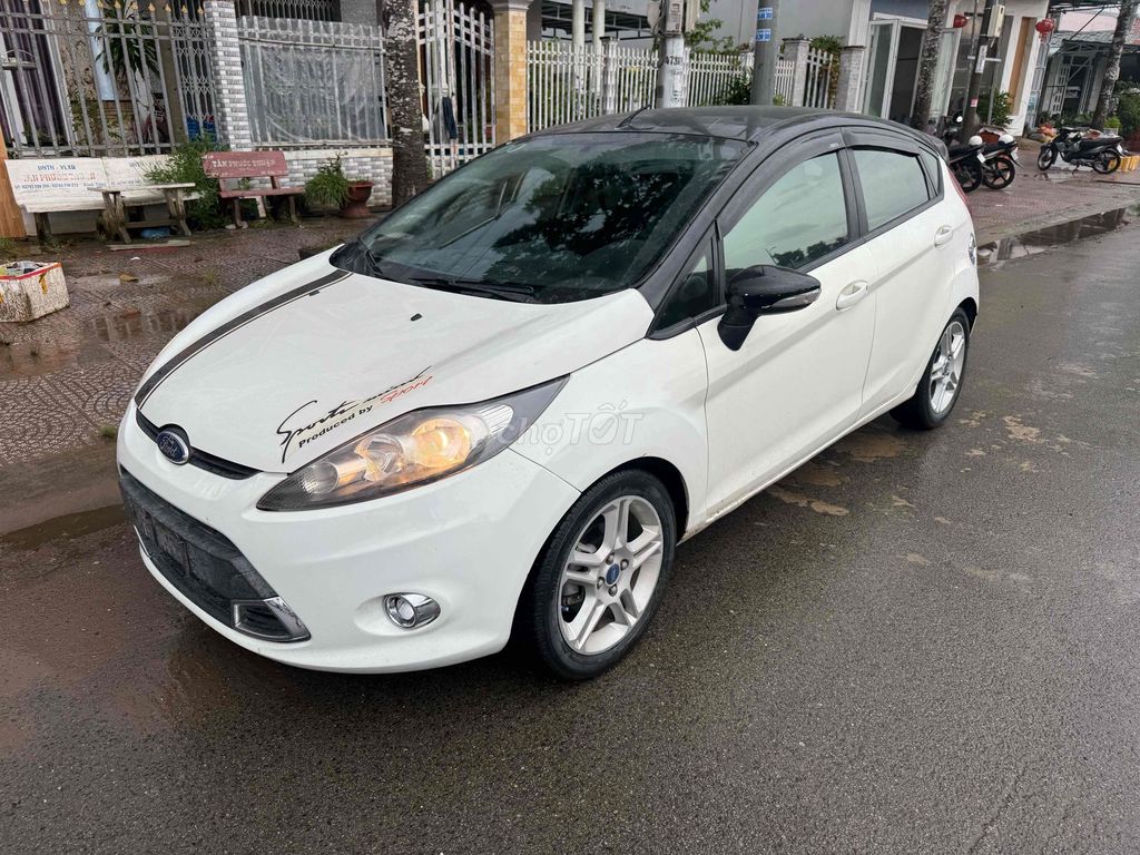 Ford Fiesta 2011 1.6 AT Hatchback - 112000 km. Mua bán Ô tô tại Quận Cái Răng Cần Thơ được đăng bởi mua bán trao đổi âm thanh chí công hình 1