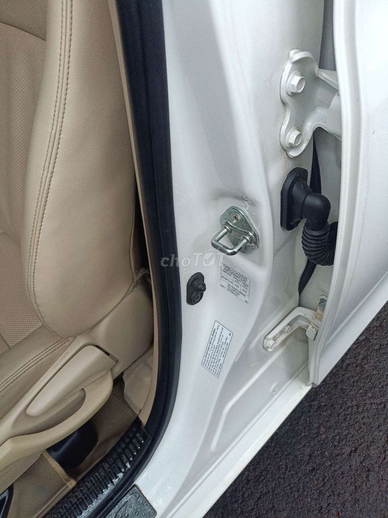 Toyota Vios Trắng Số tự động. Mua bán Ô tô tại Thành phố Buôn Ma Thuột Đắk Lắk được đăng bởi Nguyễn thắng hình 4