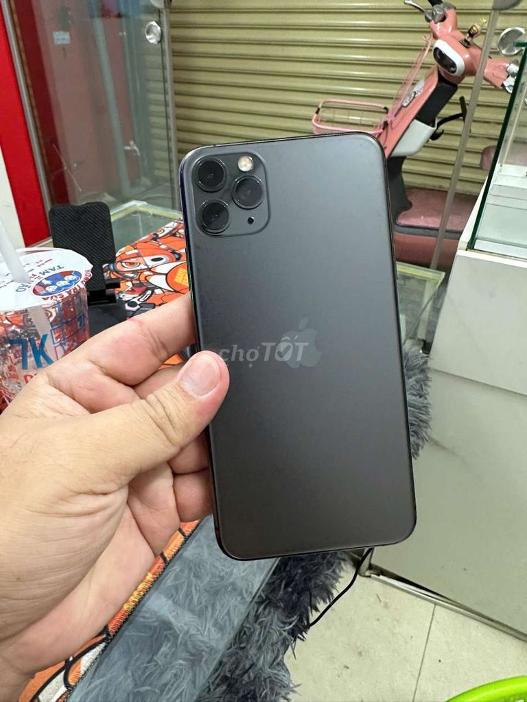 Apple iPhone 11 Pro Max 256GB Xám Cũ Không Face ID. Mua bán Điện thoại tại Huyện Hóc Môn Tp Hồ Chí Minh được đăng bởi Sand Store  hình 1