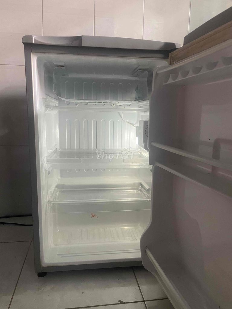 Tủ lạnh Aqua 90 lít Bạc. Mua bán Tủ lạnh tại Quận 12 Tp Hồ Chí Minh được đăng bởi Loc Nguyen hình 1
