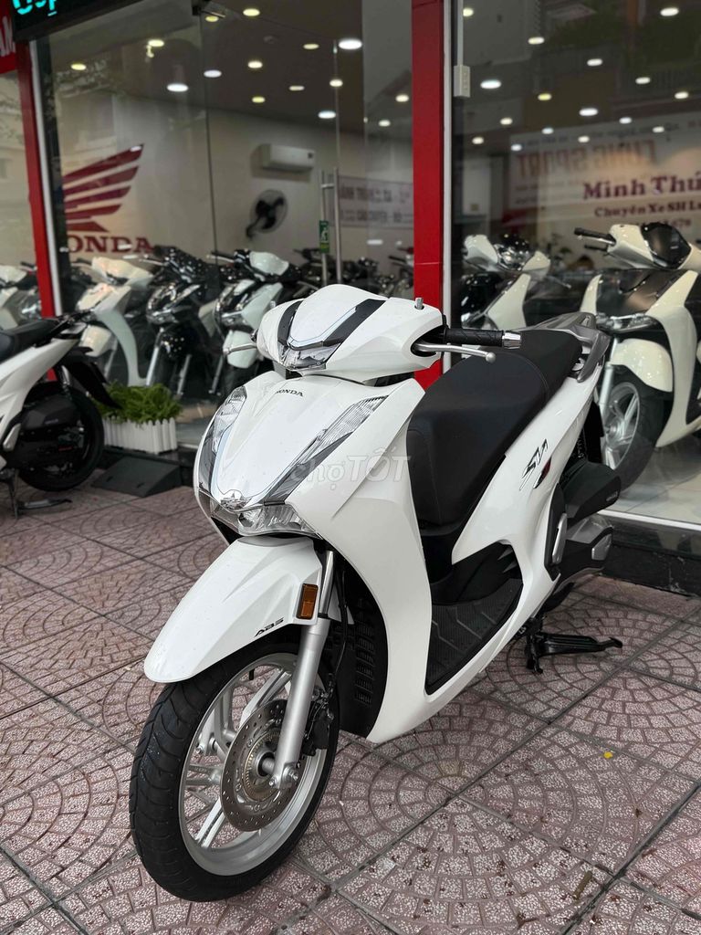 Honda SH350i 2022 Белый 1000км