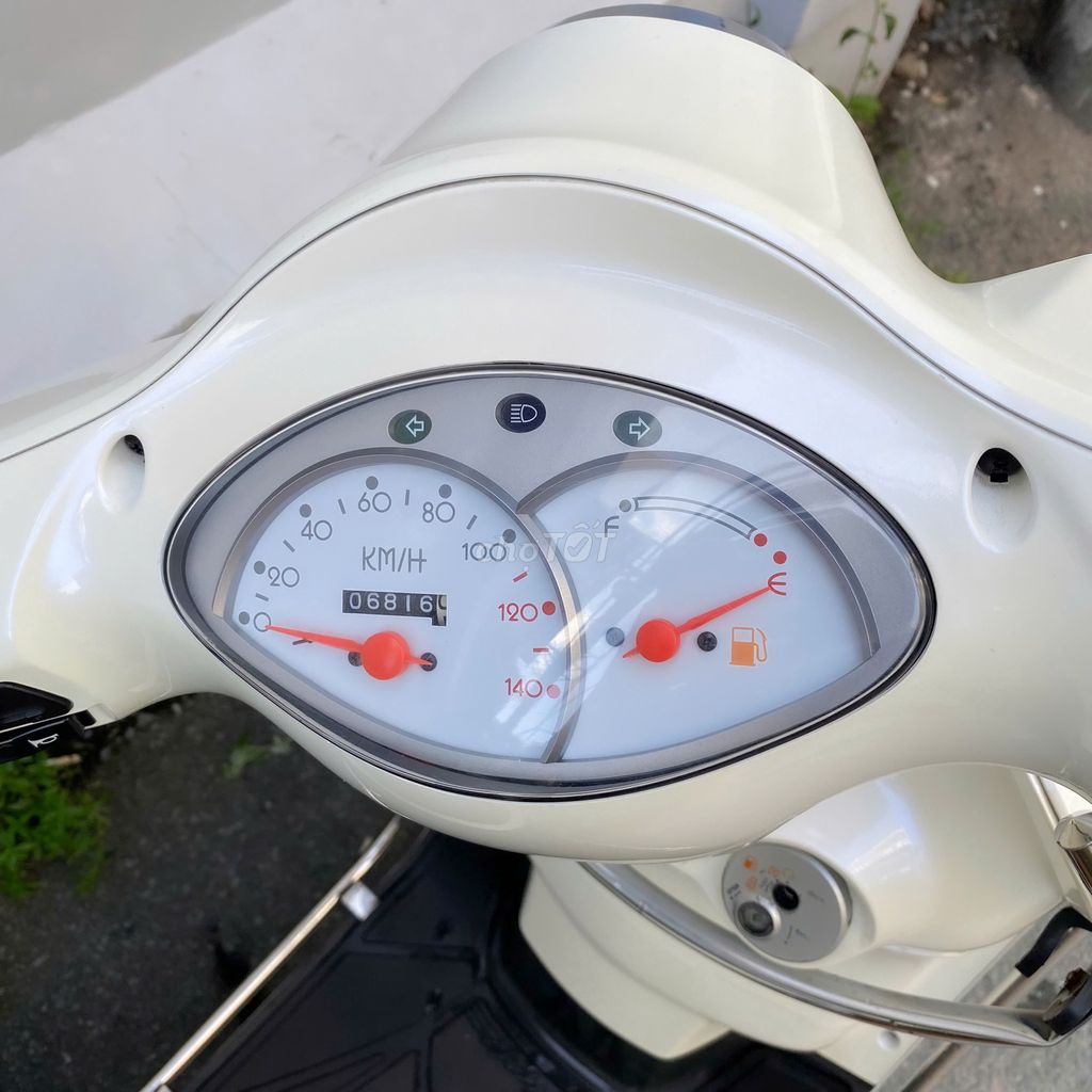 Xe tay ga Attila Elizabeth trắng - xe nữ chạy. Mua bán Xe máy tại Quận Bình Thạnh Tp Hồ Chí Minh được đăng bởi Giao hình 5