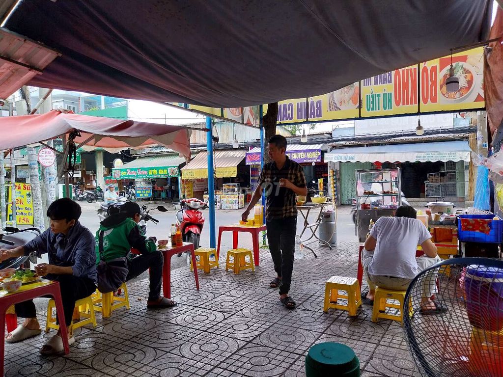 Phá Lấu Bò A Hậu