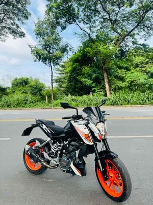 Bán ktm duke 200 siêu mới chính chủ. Mua bán Xe máy tại Thành phố Thủ Đức Tp Hồ Chí Minh được đăng bởi vanbinh