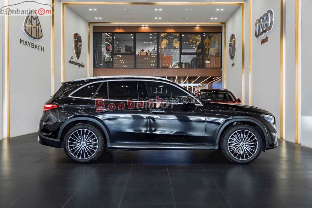 Mercedes Benz GLC 300 4Matic 2023 - 2 Tỷ 399 Triệu. Mua bán Ô tô tại Quận 7 Tp Hồ Chí Minh được đăng bởi Nguyễn Xuân Phúc hình 4