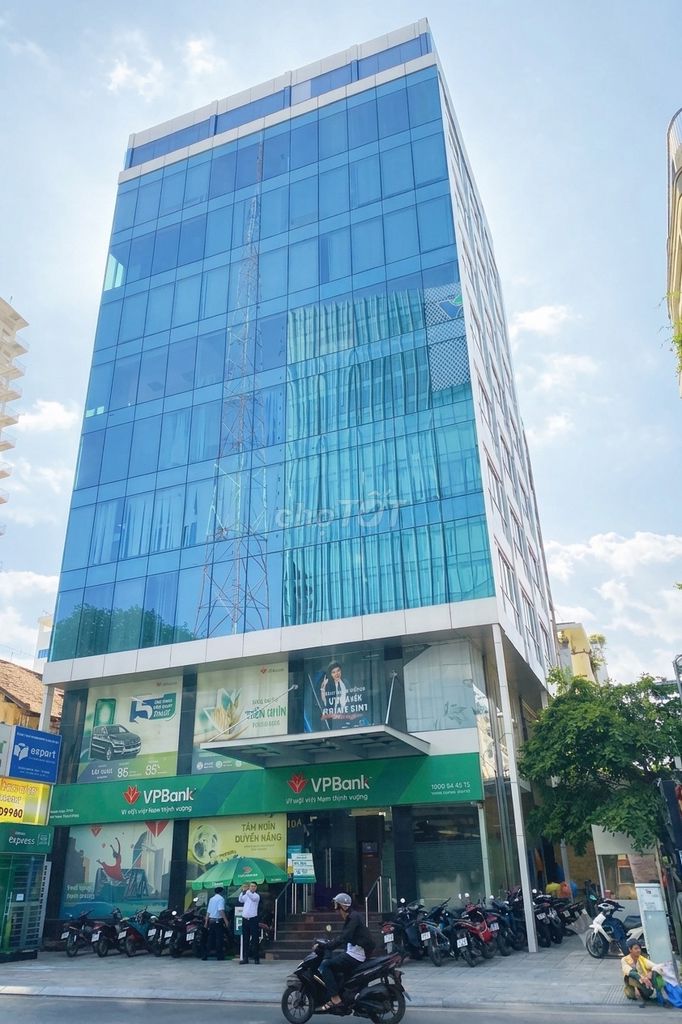 BUILDING NGUYỄN THỊ MINH KHAI QUẬN 1, NGANG 18M, DTSD ~3500M2