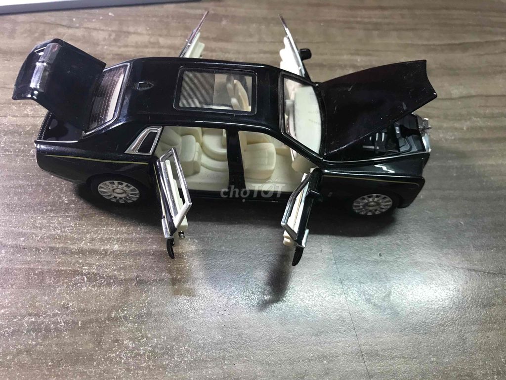 Đồ chơi mô hình Rolls-Royce Phantom Đen. Mua bán Sở thích khác tại Quận Tân Phú Tp Hồ Chí Minh được đăng bởi lê thái phi hình 1