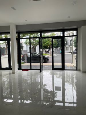 CHO THUÊ TRỆT+ LẦU 1 KINH MỞ SPA, VĂN PHÒNG CTY GIÁ  17TR,CÓ MÁY LẠNH. Cho thuê văn phòng, mặt bằng kinh doanh tại Thành phố Thủ Đức Tp Hồ Chí Minh được đăng bởi Hữu Phong Vinhomes