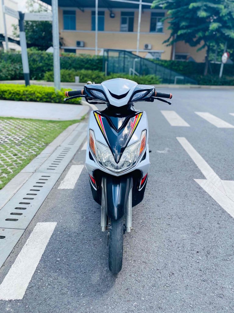 thanh lý xe luvias máy zin êm. Mua bán Xe máy tại Quận 12 Tp Hồ Chí Minh được đăng bởi Luật hình 1