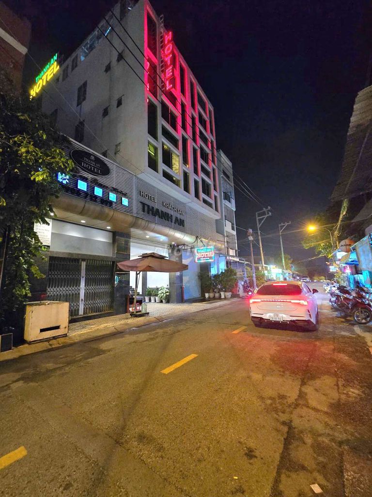 Bán Hotel 6 tầng 55 phòng, 10 x 26 mặt tiền Hiệp Thành 45, kế bên GV. Mua bán Văn phòng, Mặt bằng kinh doanh tại Quận 12 Tp Hồ Chí Minh được đăng bởi Toàn Nhà Phố hình 2