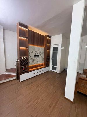 BÁN GẤP NHÀ MỸ ĐÌNH Ô TÔ ĐỖ CỔNG 43 M2 CHỈ 6,X TỶ CỰC RẺ. Mua bán nhà ở tại Quận Nam Từ Liêm Hà Nội được đăng bởi Lưu Thuỳ Lê 