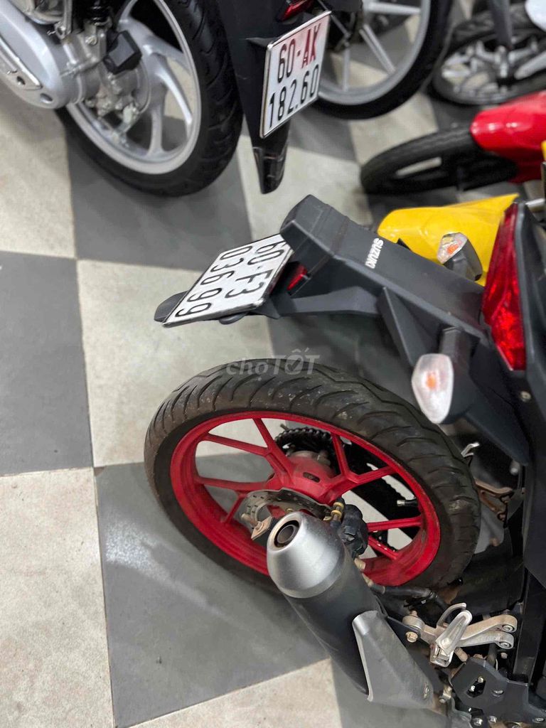 Suzuki Raider 2018 Đen đỏ Zin. Mua bán Xe máy tại Huyện Trảng Bom Đồng Nai được đăng bởi Của Hàng Xe Máy U Phong hình 3