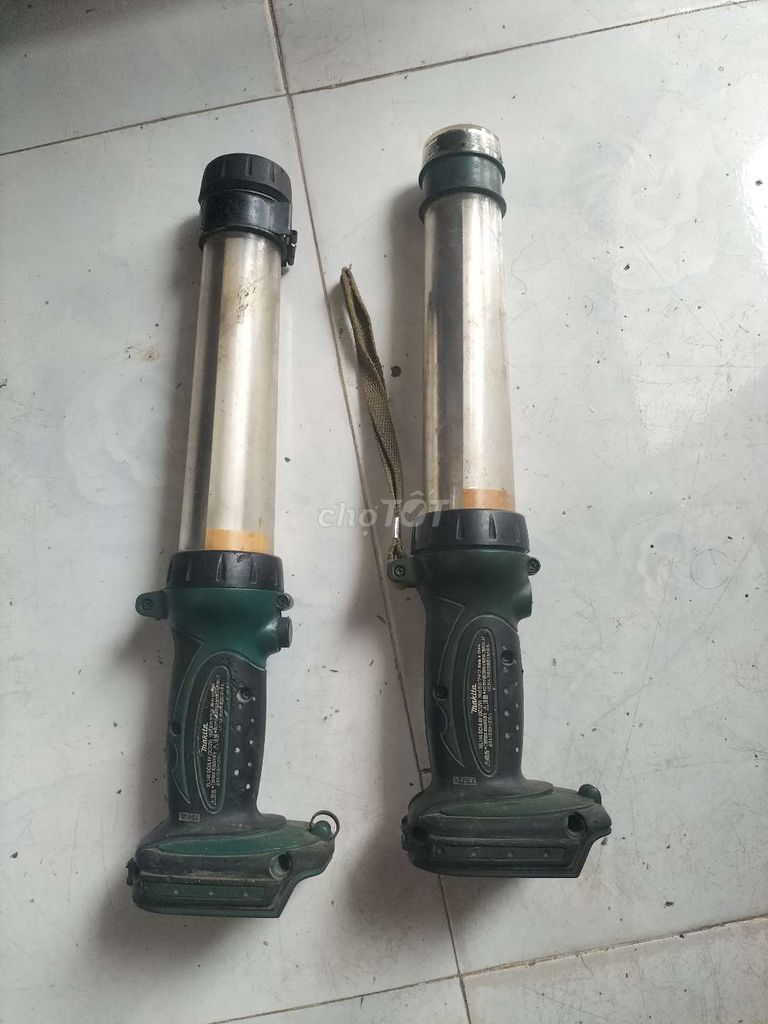 Đèn pin Makita 14V Xanh lá, Đen, Bạc. Mua bán Đèn tại Quận Ninh Kiều Cần Thơ được đăng bởi van phuc hình 1