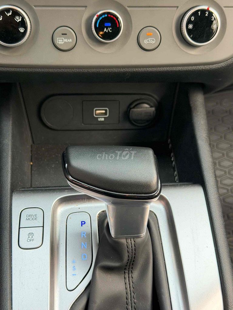 xe rất mới so với các xe cùng đời. Mua bán Ô tô tại Thành phố Thủ Đức Tp Hồ Chí Minh được đăng bởi Đặng Tú Nguyên hình 4