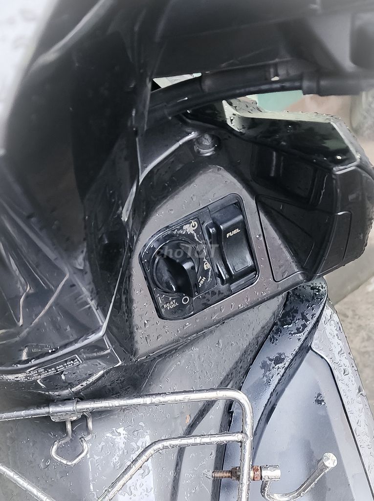 Honda Air Blade 125 đời 2018, khóa Smkey Chính Chủ. Mua bán Xe máy tại Quận 12 Tp Hồ Chí Minh được đăng bởi A Đen Đá hình 6