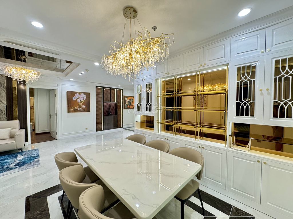 Bán 3 PN +1 full nội thất luxury, Landmark 1, Vinhomes Central Park