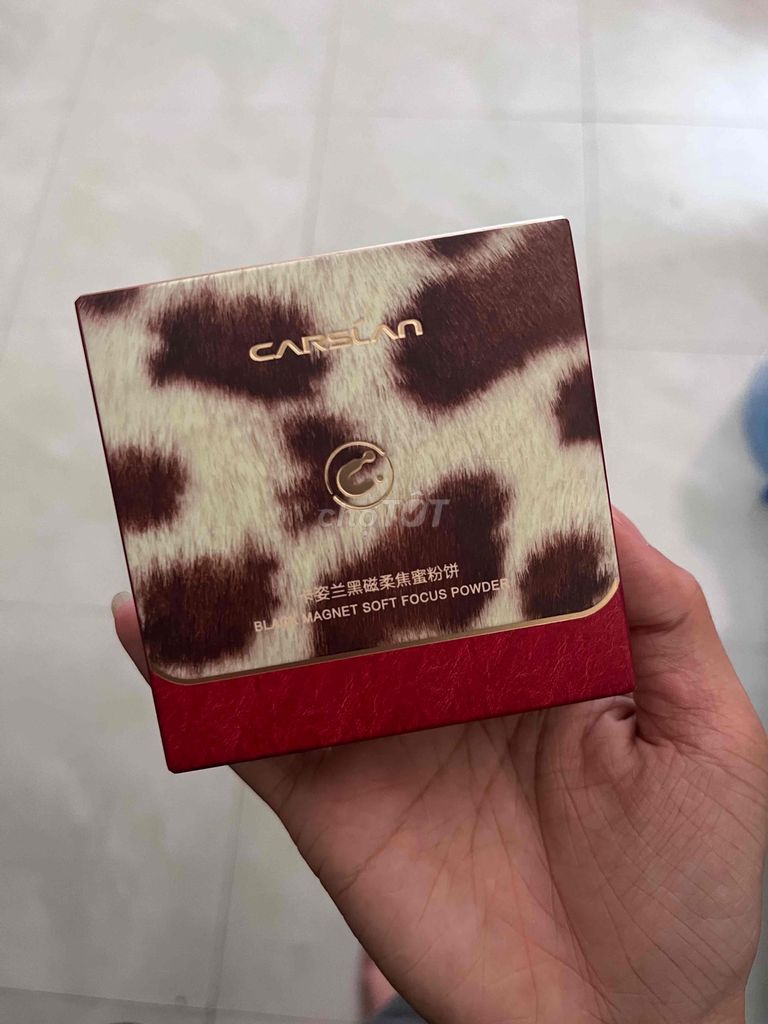 Phấn phủ Carslan Black Magnet Soft Focus Powder. Mua bán Phụ kiện thời trang khác tại Huyện Thống Nhất Đồng Nai được đăng bởi Vũ Duyên hình 1