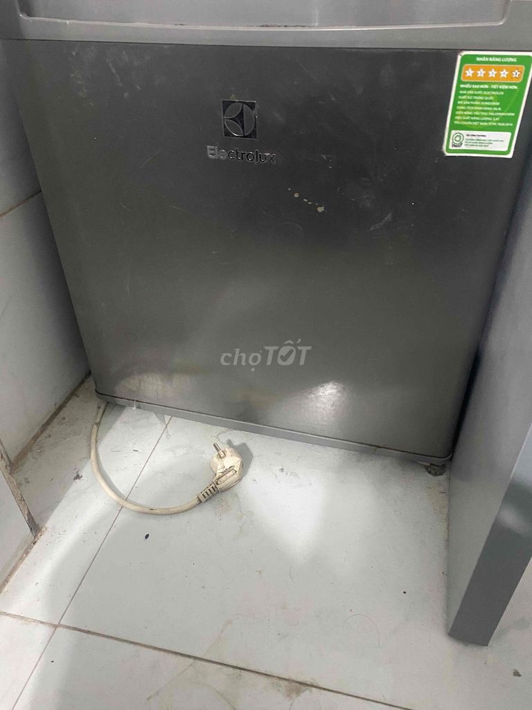 Tủ lạnh mini Electrolux Xám Đã sử dụng. Mua bán Tủ lạnh tại Quận Hoàng Mai Hà Nội được đăng bởi Nguyễn thành lâm  hình 1
