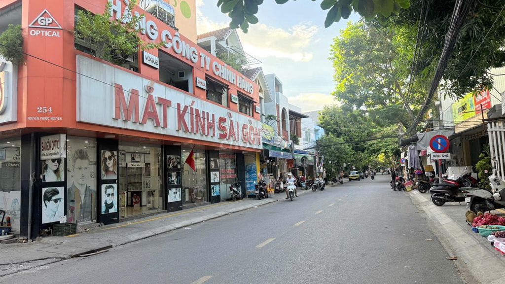 Продается дом на улице Нгуен Фуок Нгуен, Тхань Кхе, Дананг, 47 м2, 2 этажа,