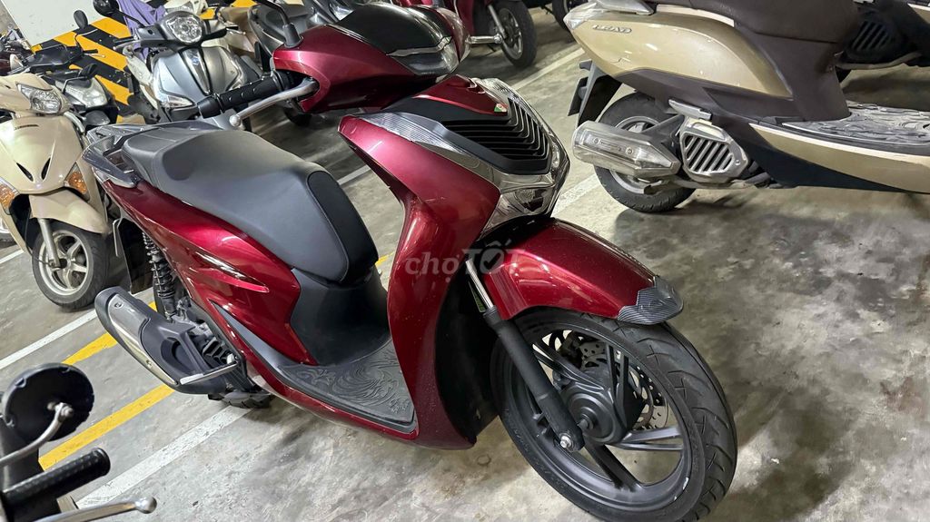 chính chủ cần bán xe sh 125 cc. Mua bán Xe máy tại Quận Long Biên Hà Nội được đăng bởi quynh anh dang hình 1