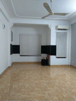 Аренда · 4 комн. · 115 м² · Quận 3, ул. Đường Nguyễn Văn Mai
