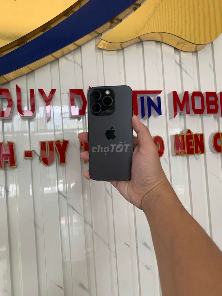 15 pro 256gb quốc tế 99 keng,có sim vật lí,có góp. Mua bán Điện thoại tại Thành phố Cà Mau Cà Mau được đăng bởi Duy Dustin Mobile hình 1