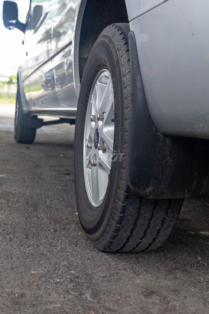 Ford Transit 2023  - 60000 km. Mua bán Ô tô tại Quận Bình Tân Tp Hồ Chí Minh được đăng bởi Nguyễn Khánh Bình hình 5