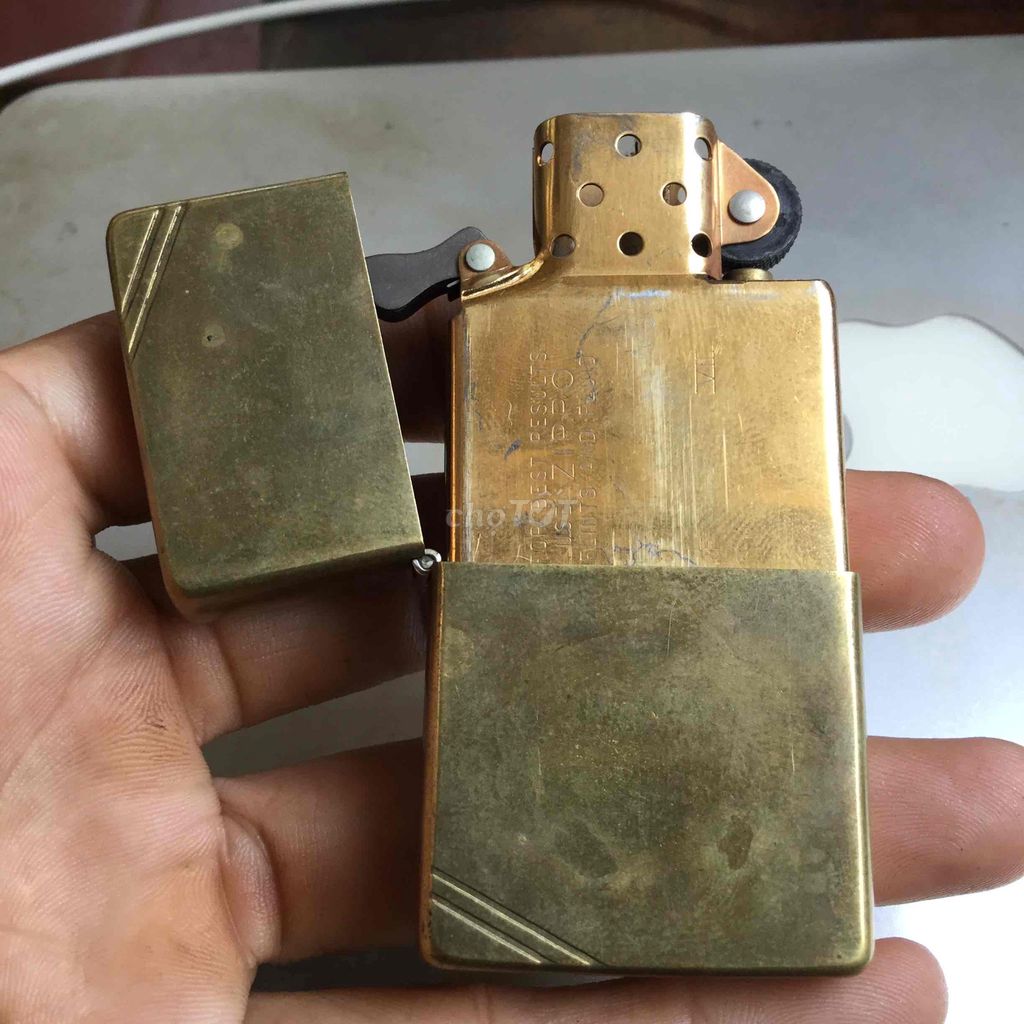 Zippo chặt góc VIII la mã. Mua bán Đồ sưu tầm, đồ cổ tại Quận Bình Thạnh Tp Hồ Chí Minh được đăng bởi Nguyễn Vũ hình 1