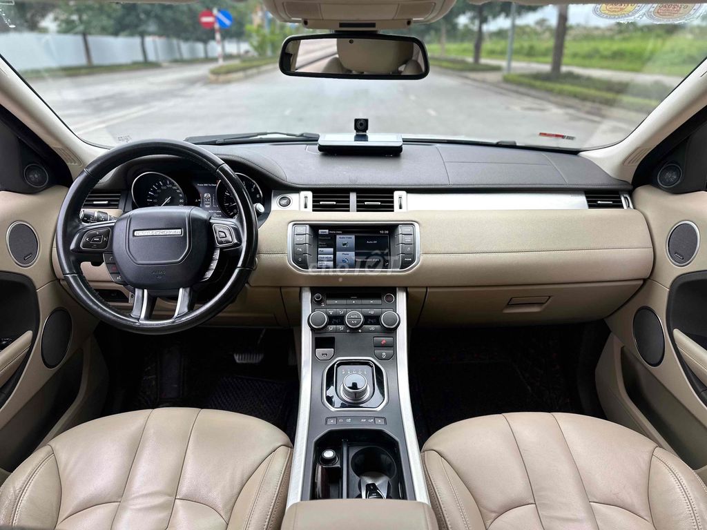Range Rover Evoque 2015 Prestige Trắng 8 Vạn Miles. Mua bán Ô tô tại Quận Cầu Giấy Hà Nội được đăng bởi Vũ Kiên hình 13