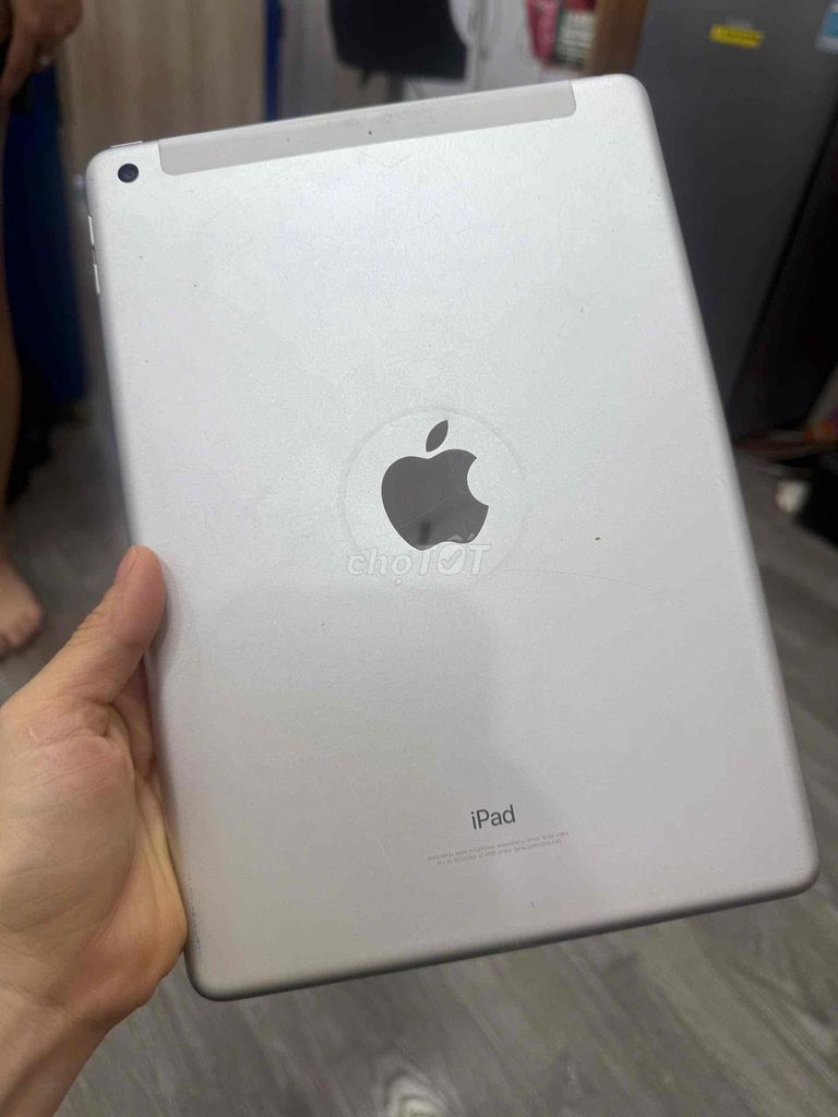 iPad Gen 6 Wifi + 4G 128Gb pin73% Full chức năng. Mua bán Máy tính bảng tại Quận 8 Tp Hồ Chí Minh được đăng bởi Như Hạnh hình 1