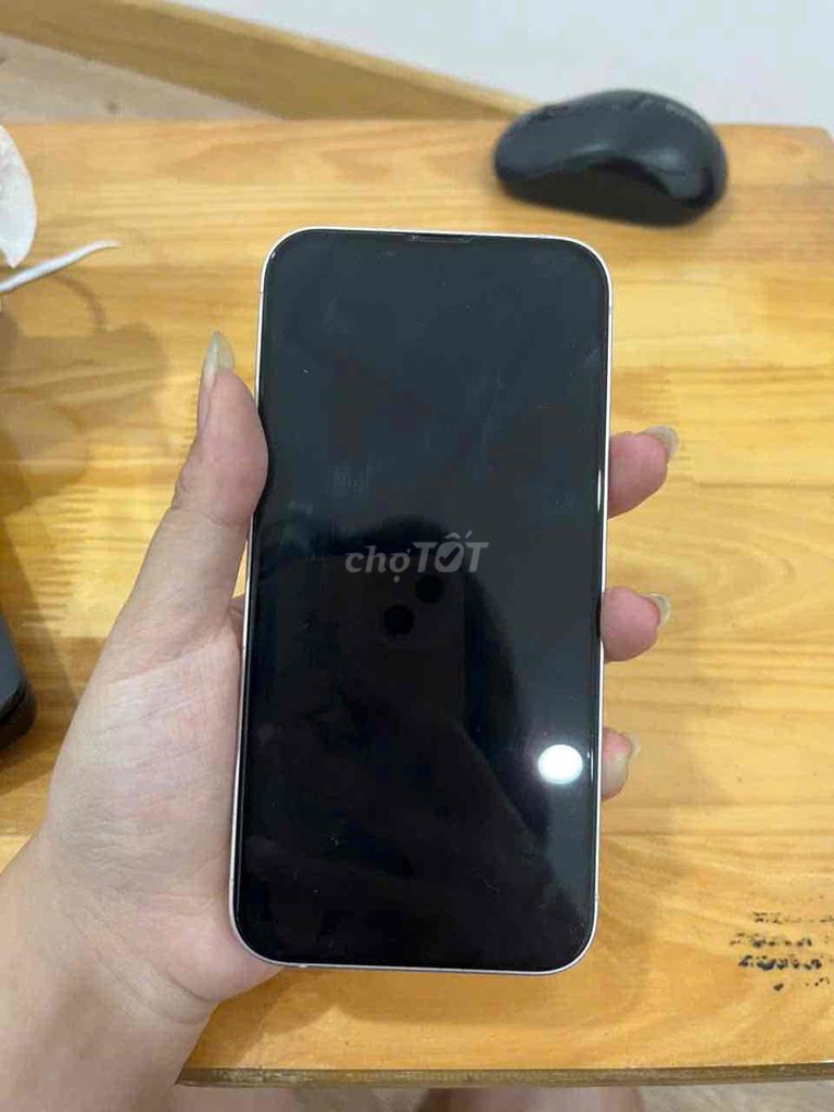 Cần bán IPhone 13 - mã VN