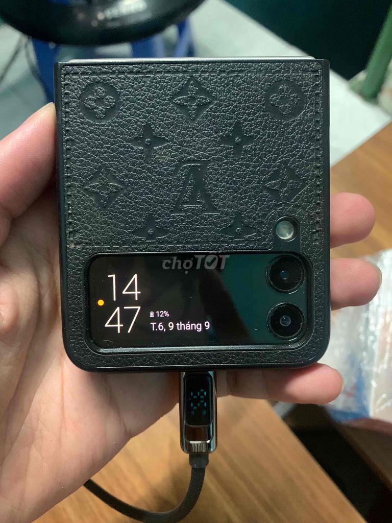 Samsung Z Flip3 5G 256GB Đen Hư màn. Mua bán Điện thoại tại Thành phố Thủ Đức Tp Hồ Chí Minh được đăng bởi Duc Nguyen hình 1