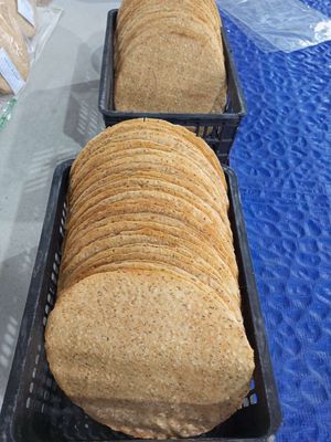 Bánh tráng nướng giòn thơm ngon. Mua bán Đồ ăn, thực phẩm và các loại khác tại Huyện Mộ Đức Quảng Ngãi được đăng bởi CVĐ